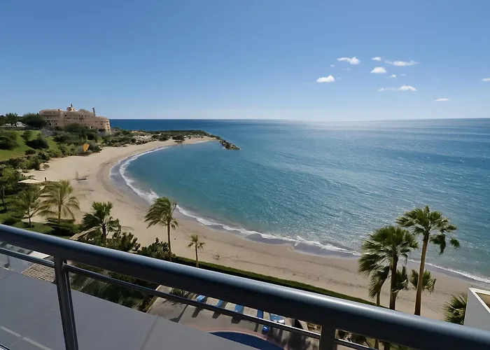 El Coral - First Line *