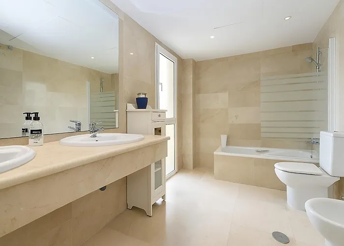 El Coral - First Line Appartement Estepona