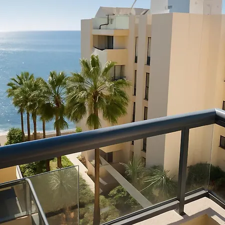 El Coral - First Line